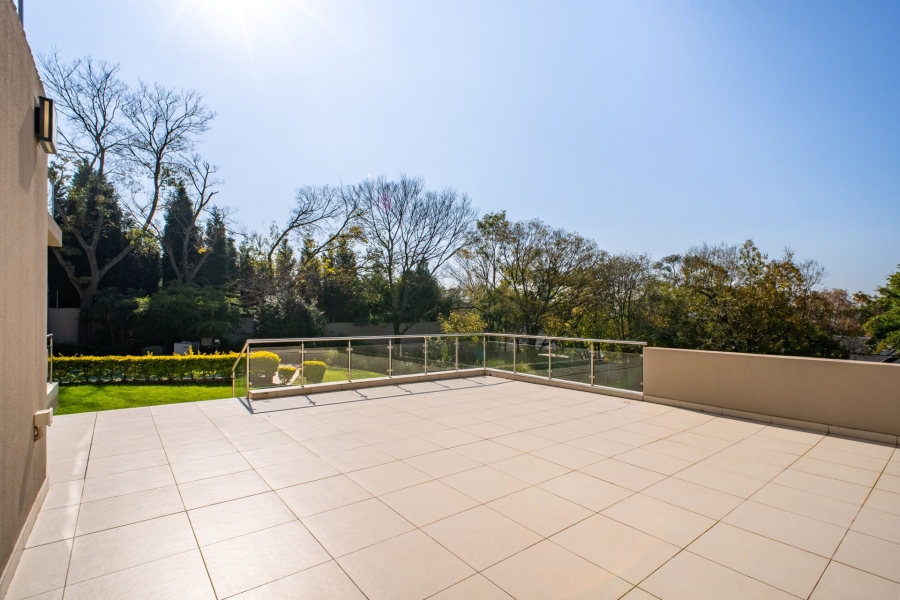 5 Bedroom Property for Sale in Bryanston East Gauteng