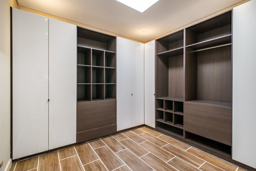 5 Bedroom Property for Sale in Bryanston East Gauteng