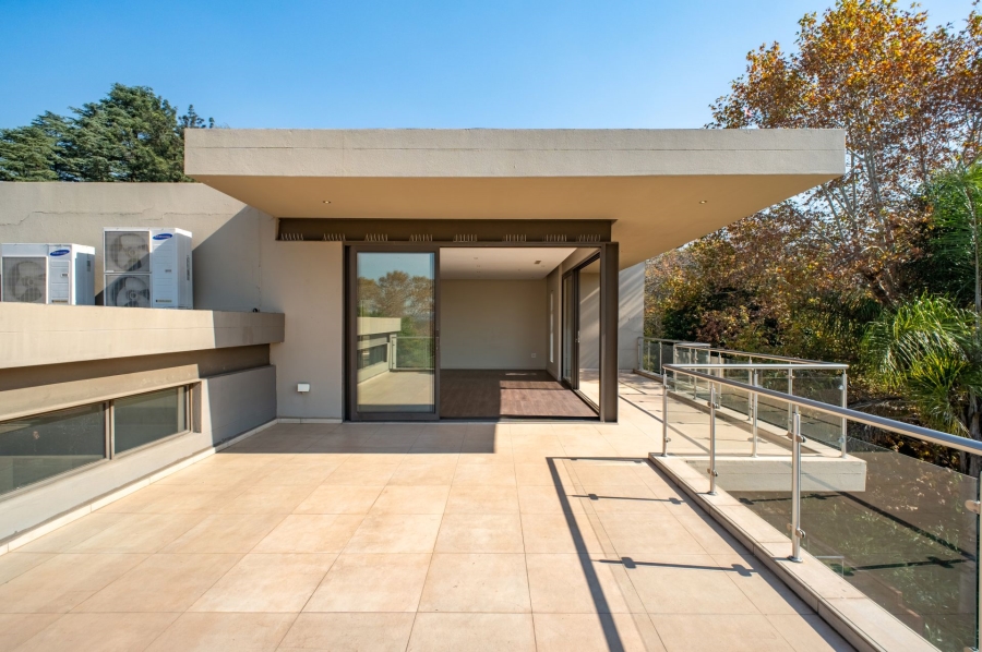 5 Bedroom Property for Sale in Bryanston East Gauteng