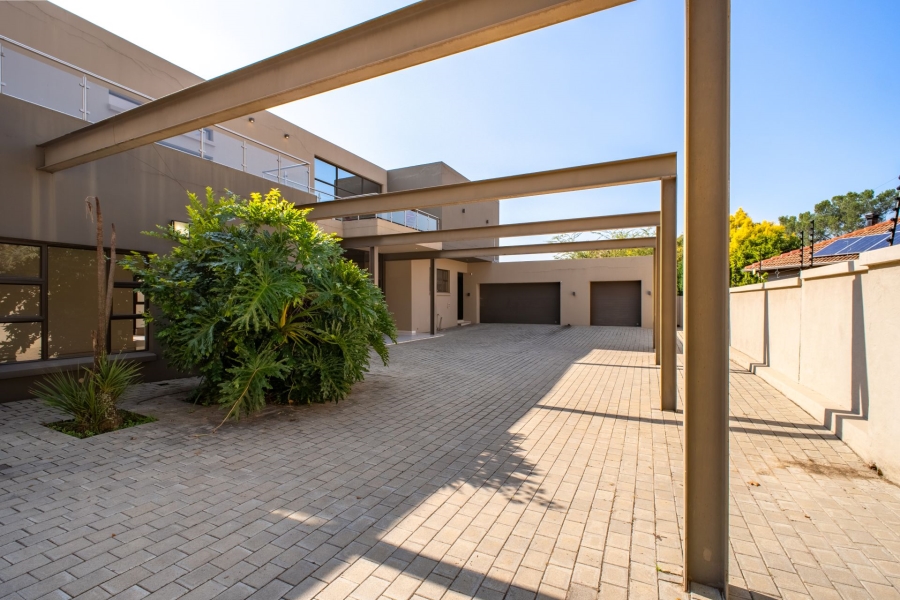 5 Bedroom Property for Sale in Bryanston East Gauteng