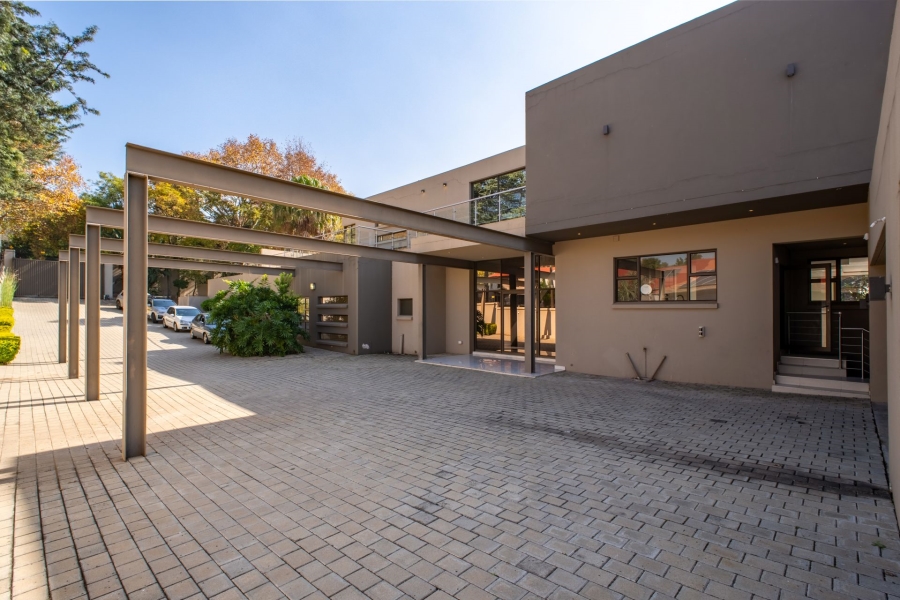 5 Bedroom Property for Sale in Bryanston East Gauteng