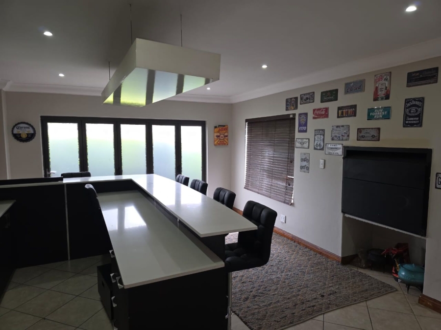 4 Bedroom Property for Sale in Zambezi Country Estate Gauteng