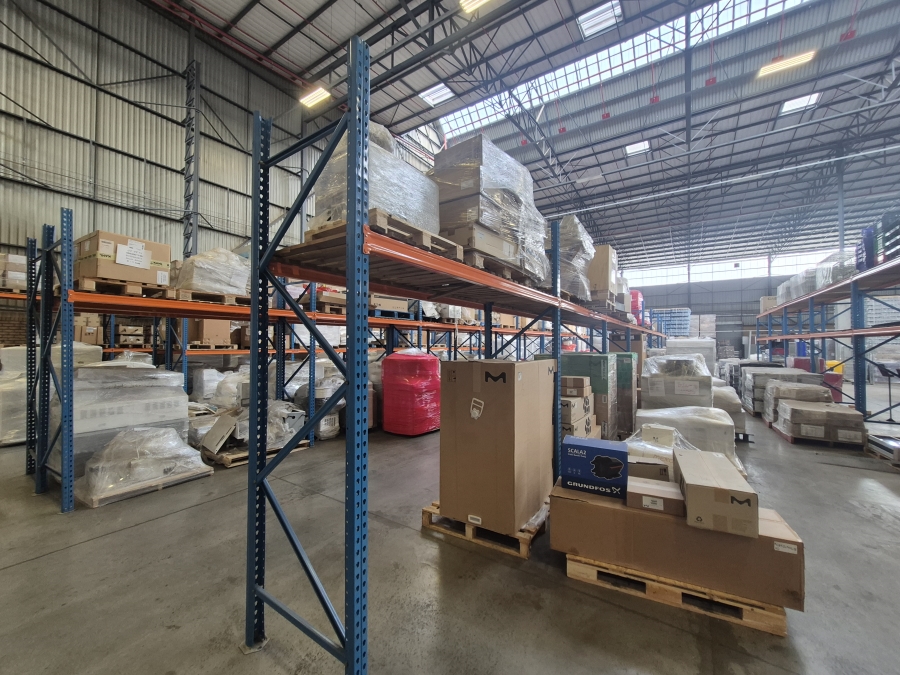 To Let commercial Property for Rent in Gosforth Park Gauteng