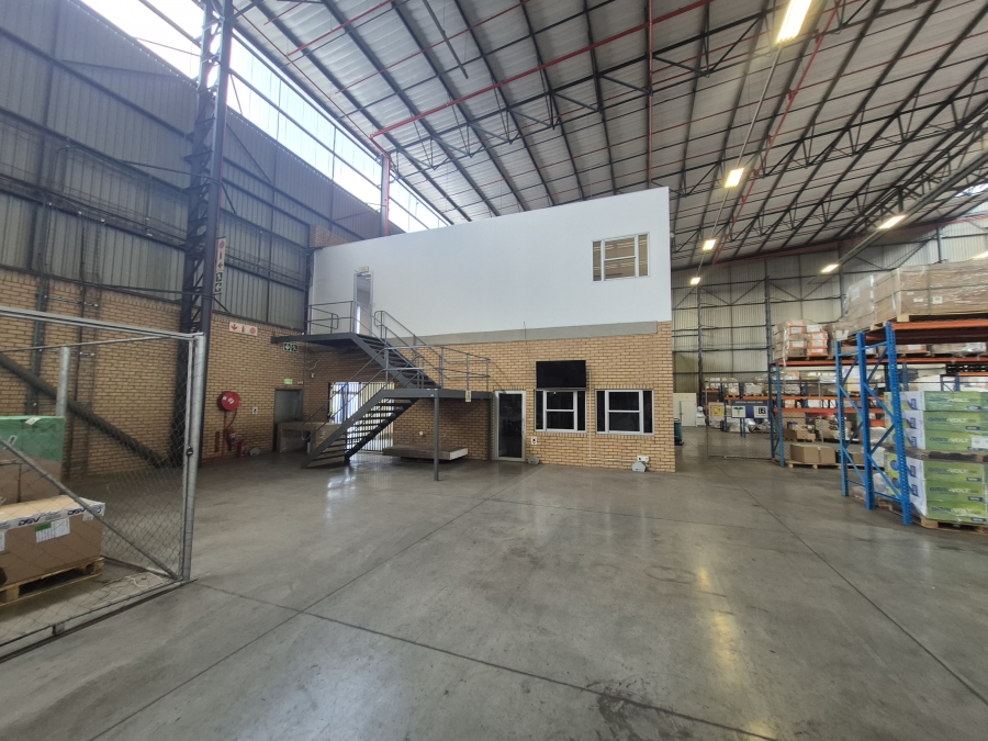 To Let commercial Property for Rent in Gosforth Park Gauteng