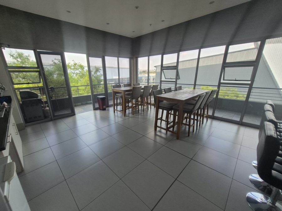 To Let commercial Property for Rent in Gosforth Park Gauteng