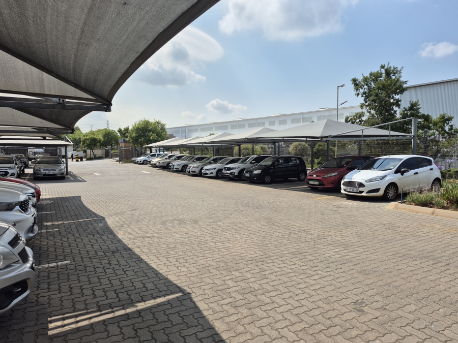To Let commercial Property for Rent in Gosforth Park Gauteng