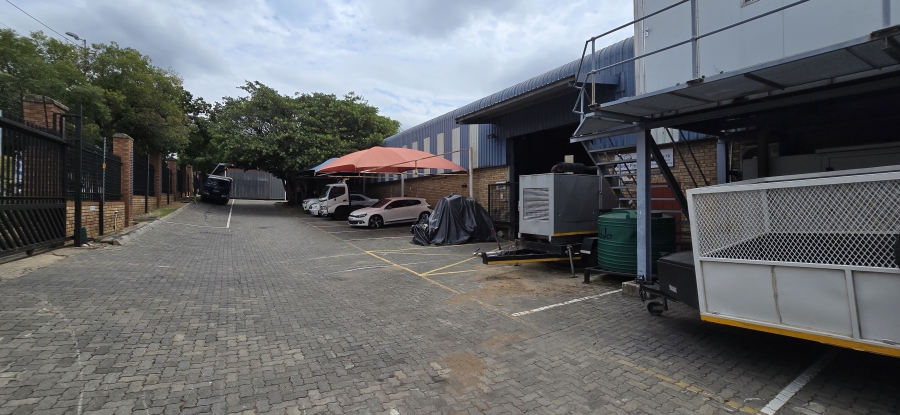 To Let commercial Property for Rent in North Riding Gauteng