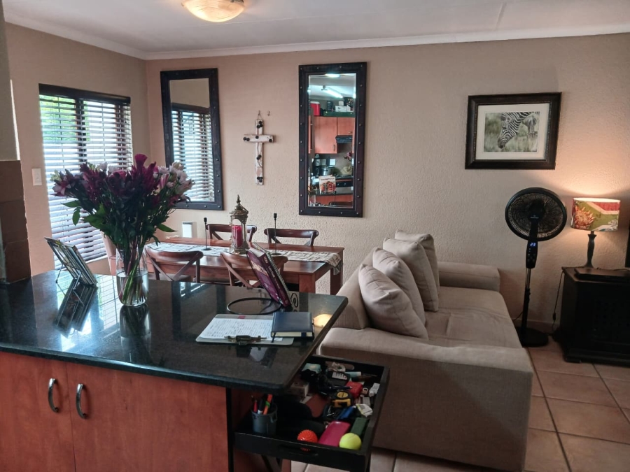 2 Bedroom Property for Sale in Johannesburg North Gauteng