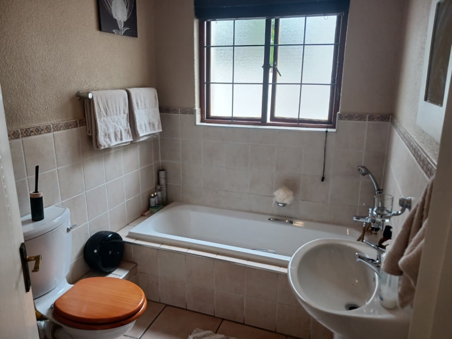 2 Bedroom Property for Sale in Johannesburg North Gauteng