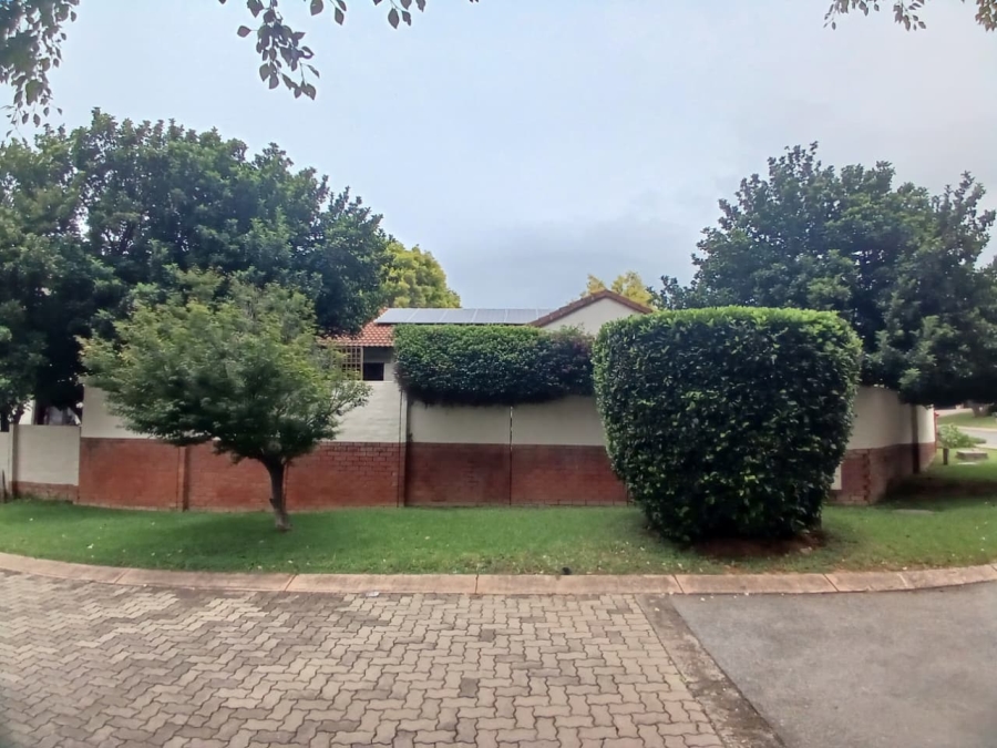 2 Bedroom Property for Sale in Johannesburg North Gauteng