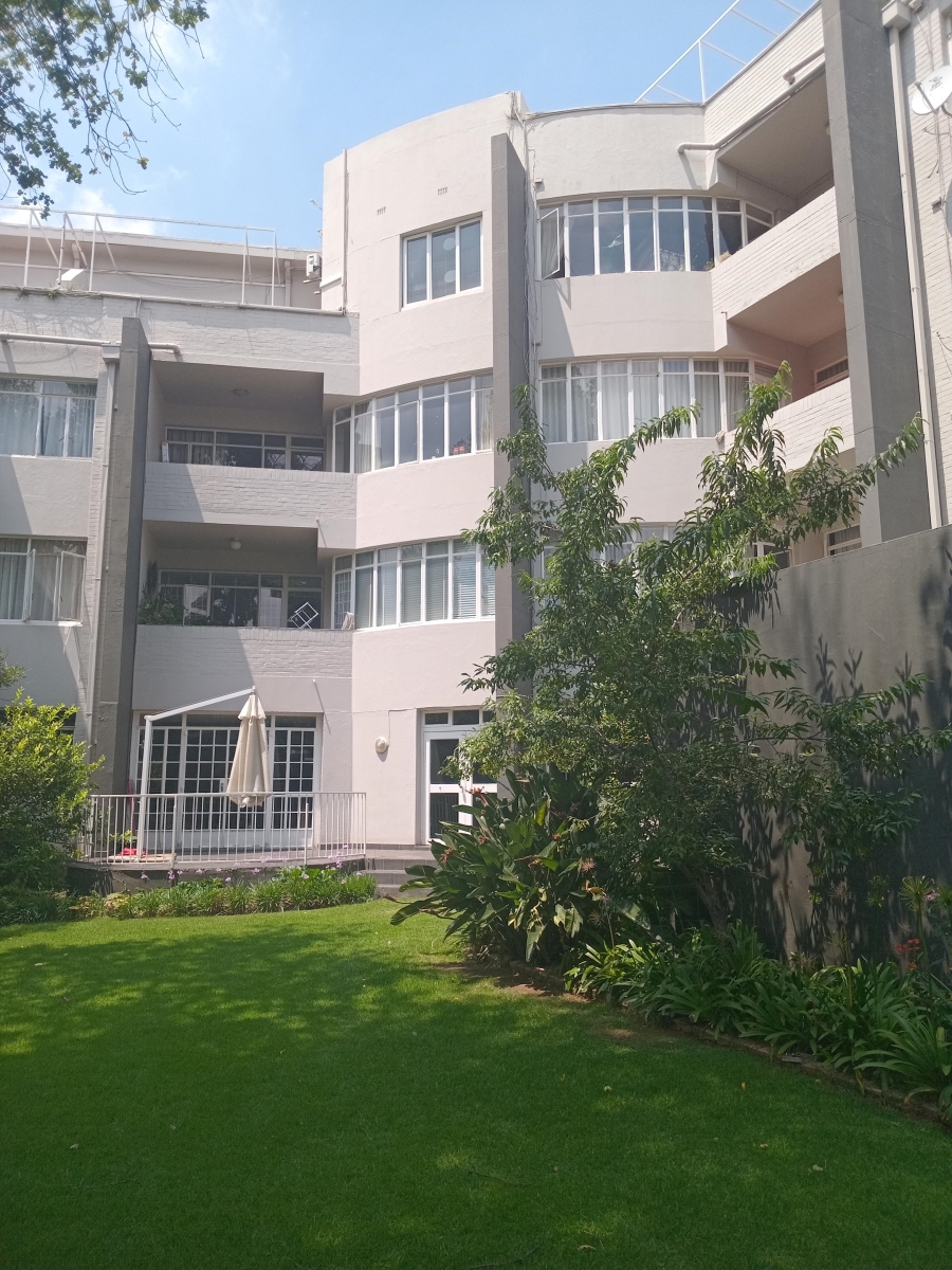 To Let 2 Bedroom Property for Rent in Illovo Gauteng