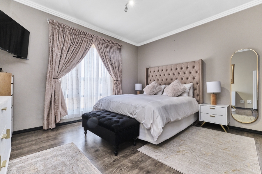 To Let 3 Bedroom Property for Rent in Barbeque Downs Gauteng