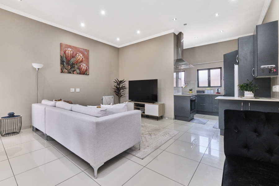 To Let 3 Bedroom Property for Rent in Barbeque Downs Gauteng