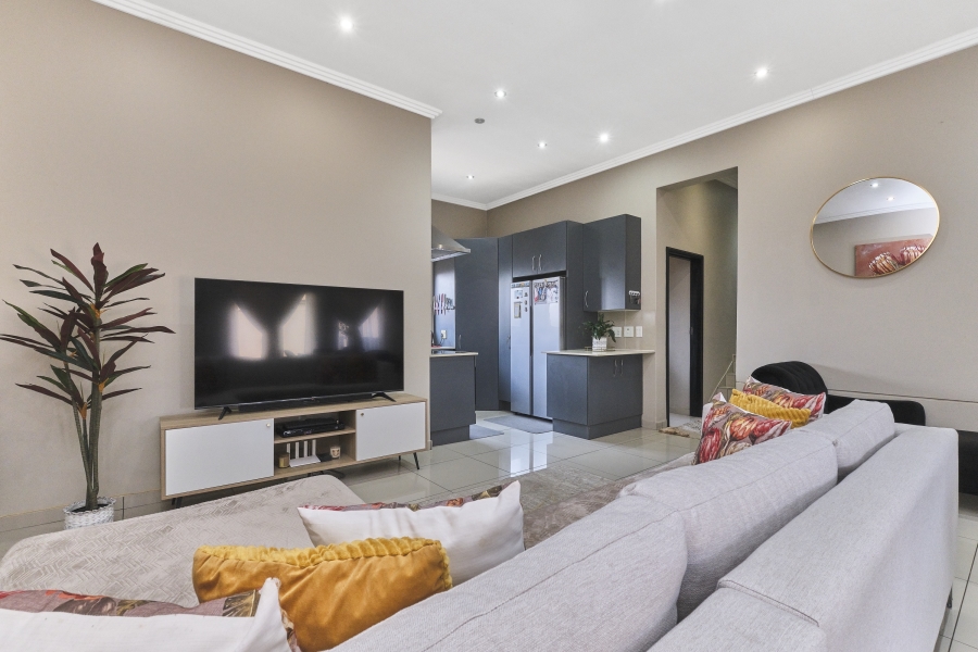 To Let 3 Bedroom Property for Rent in Barbeque Downs Gauteng