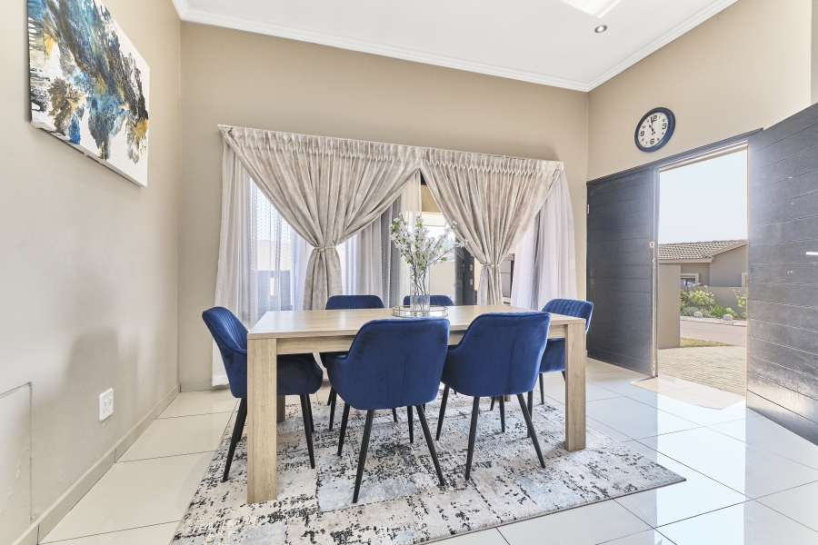 To Let 3 Bedroom Property for Rent in Barbeque Downs Gauteng