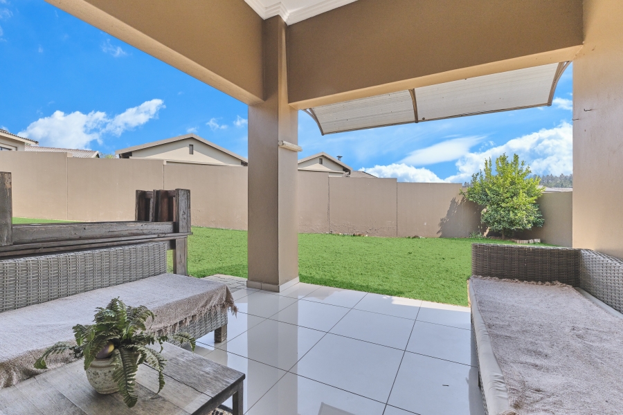 To Let 3 Bedroom Property for Rent in Barbeque Downs Gauteng