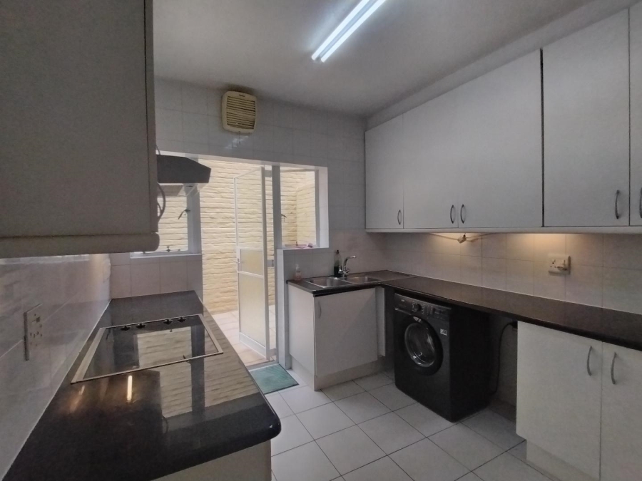 To Let 2 Bedroom Property for Rent in River Club Gauteng