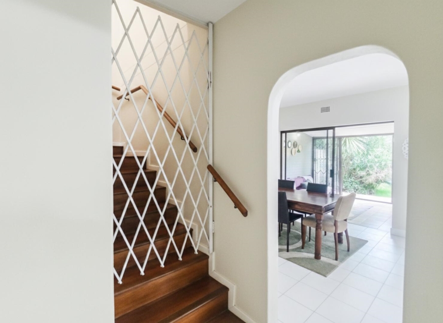 To Let 2 Bedroom Property for Rent in River Club Gauteng