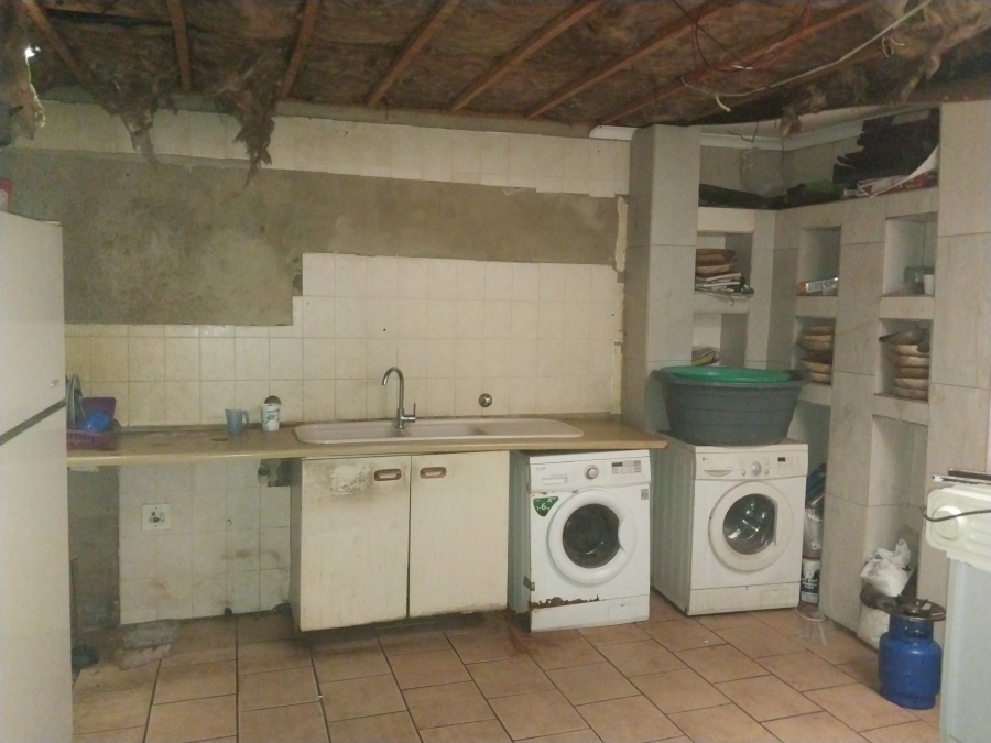 10 Bedroom Property for Sale in Bellevue East Gauteng