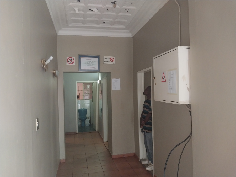 10 Bedroom Property for Sale in Bellevue East Gauteng