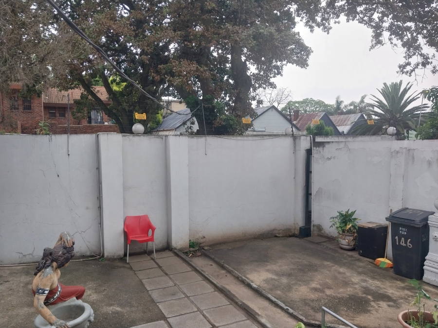 10 Bedroom Property for Sale in Bellevue East Gauteng