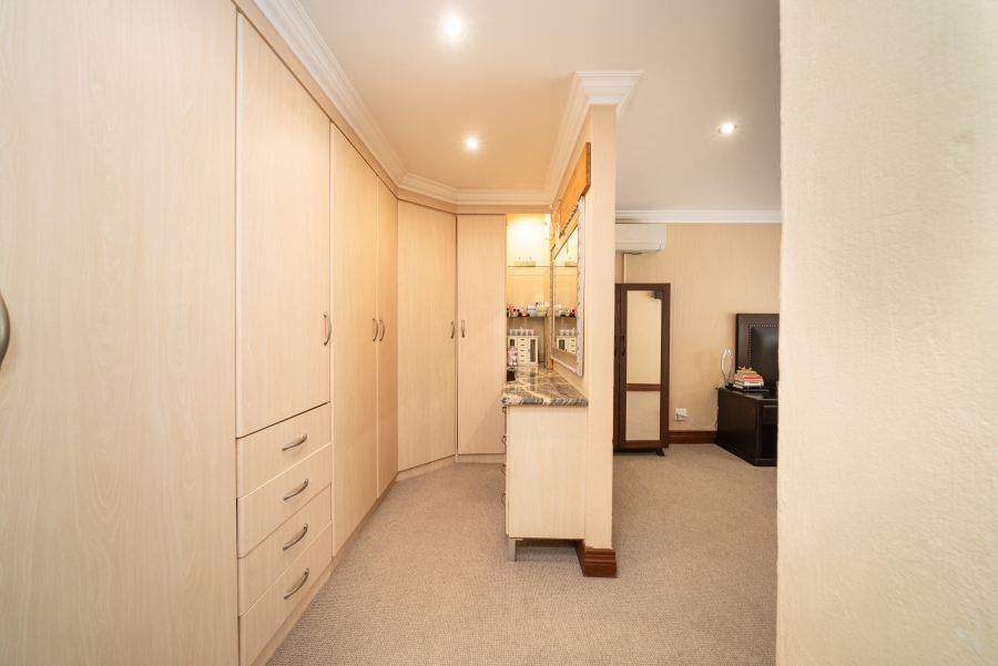 4 Bedroom Property for Sale in Bassonia Gauteng