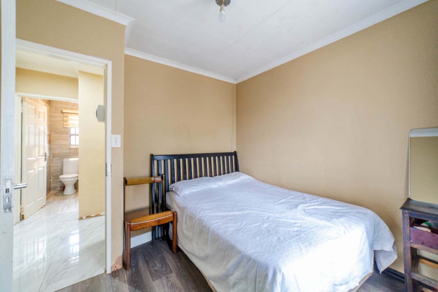 5 Bedroom Property for Sale in Noordwyk Gauteng