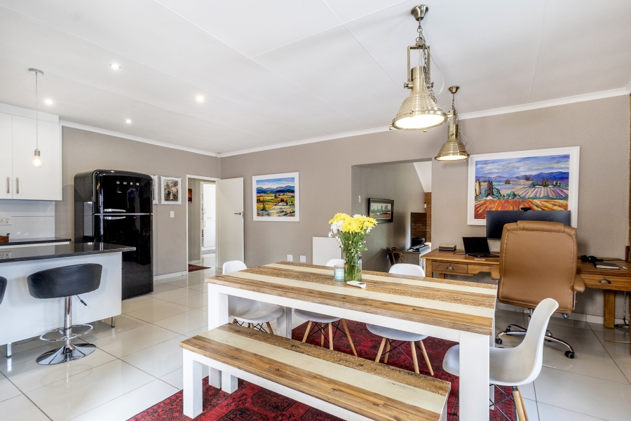 2 Bedroom Property for Sale in Faerie Glen Gauteng