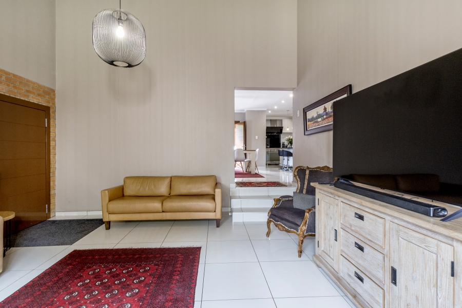 2 Bedroom Property for Sale in Faerie Glen Gauteng