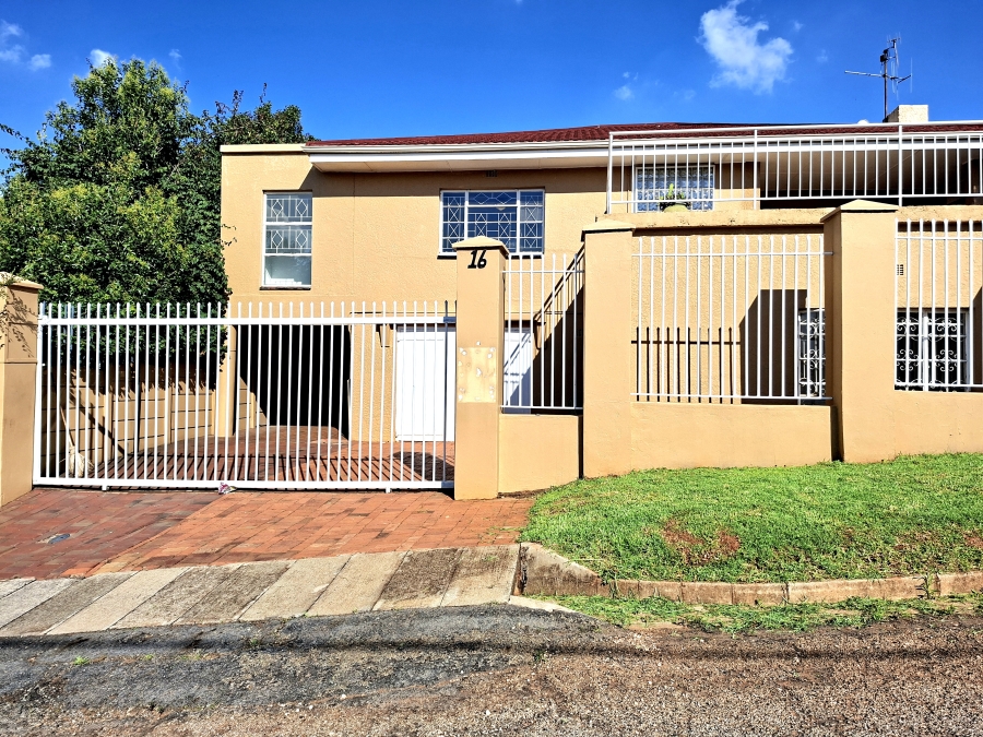 3 Bedroom Property for Sale in Westdene Gauteng