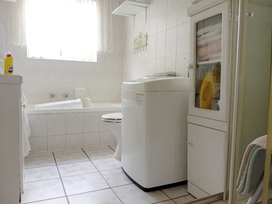 2 Bedroom Property for Sale in Noordheuwel Gauteng