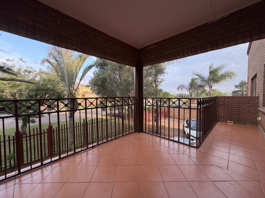 To Let 3 Bedroom Property for Rent in Erasmia Gauteng