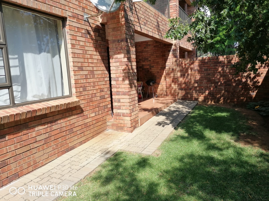 3 Bedroom Property for Sale in Willow Park Manor Gauteng