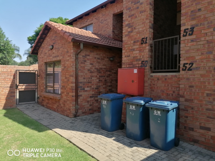 3 Bedroom Property for Sale in Willow Park Manor Gauteng