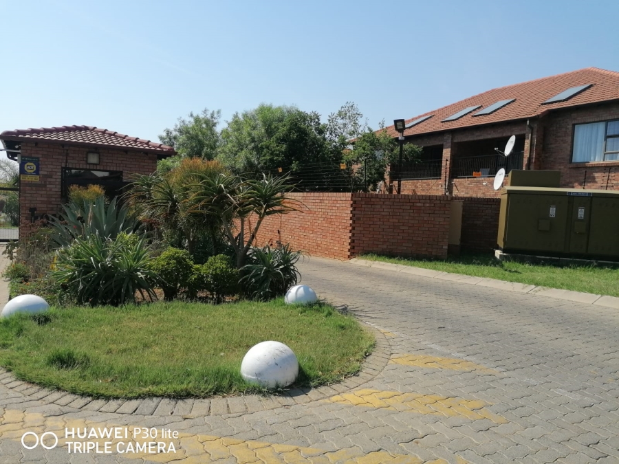 3 Bedroom Property for Sale in Willow Park Manor Gauteng