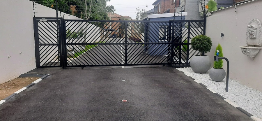 2 Bedroom Property for Sale in Birchleigh Gauteng