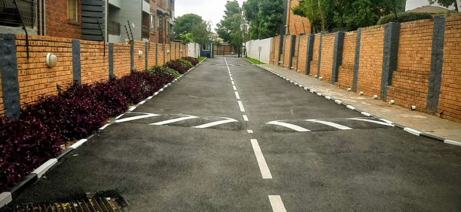 2 Bedroom Property for Sale in Birchleigh Gauteng