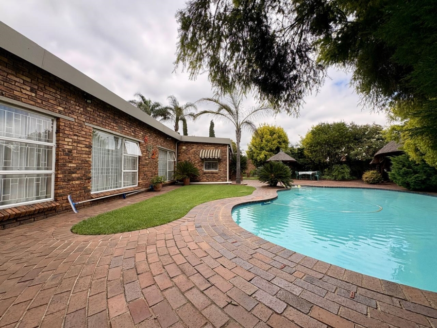 4 Bedroom Property for Sale in Sunward Park Gauteng