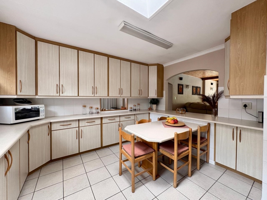 4 Bedroom Property for Sale in Sunward Park Gauteng