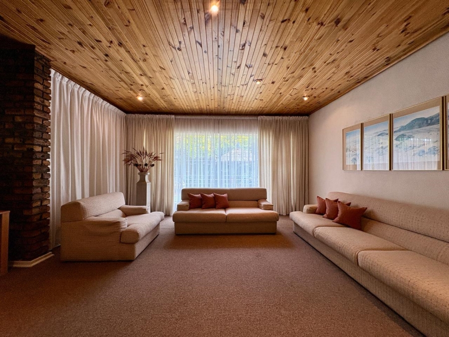 4 Bedroom Property for Sale in Sunward Park Gauteng