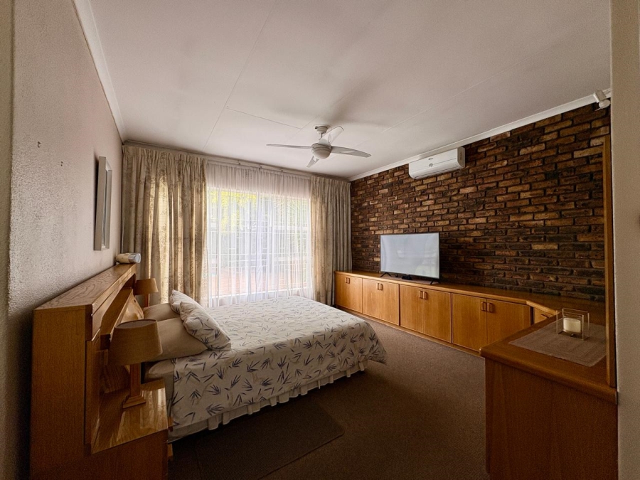 4 Bedroom Property for Sale in Sunward Park Gauteng