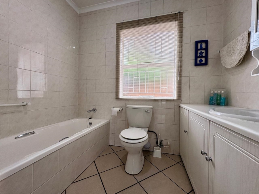 4 Bedroom Property for Sale in Sunward Park Gauteng