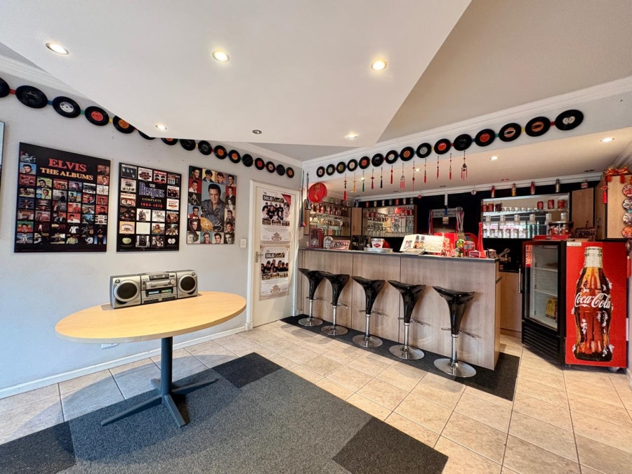 4 Bedroom Property for Sale in Sunward Park Gauteng