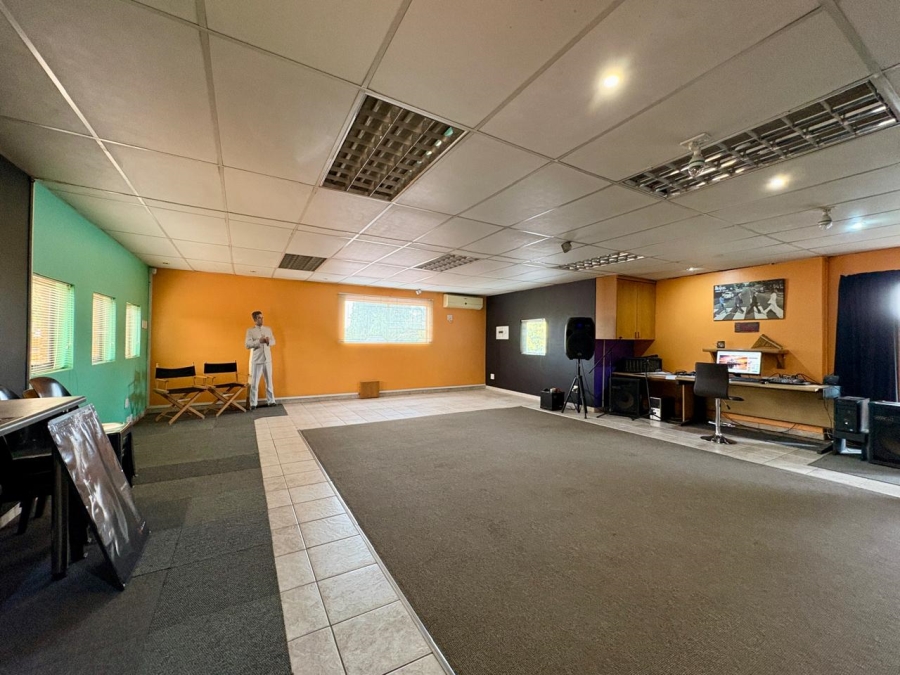 4 Bedroom Property for Sale in Sunward Park Gauteng