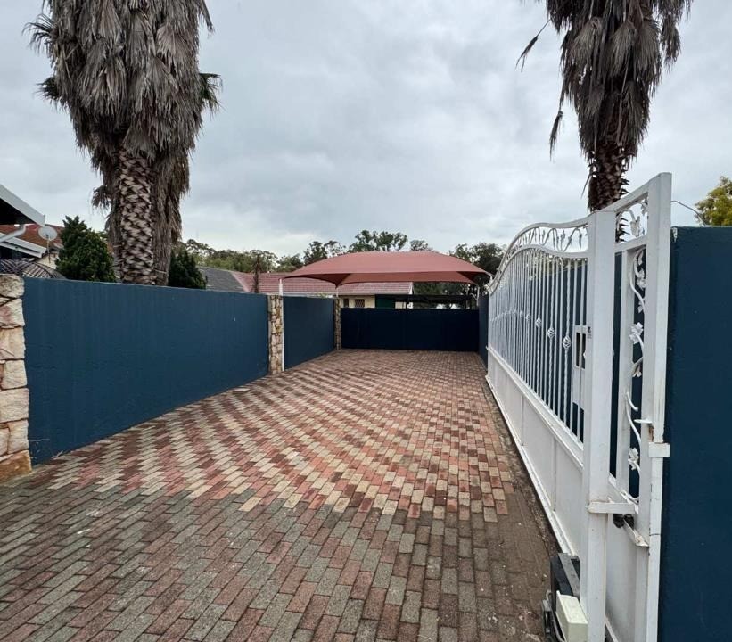 4 Bedroom Property for Sale in Randhart Gauteng