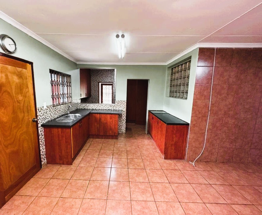 4 Bedroom Property for Sale in Randhart Gauteng