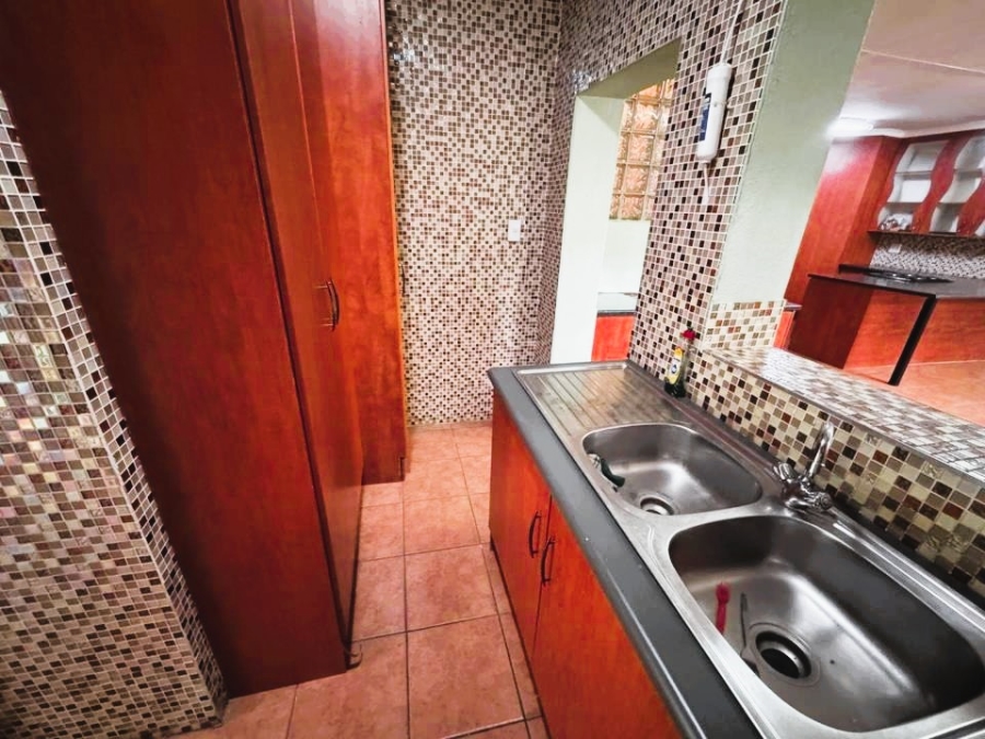 4 Bedroom Property for Sale in Randhart Gauteng