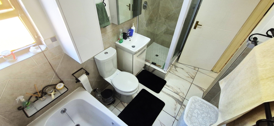 To Let 1 Bedroom Property for Rent in Sunninghill Gauteng