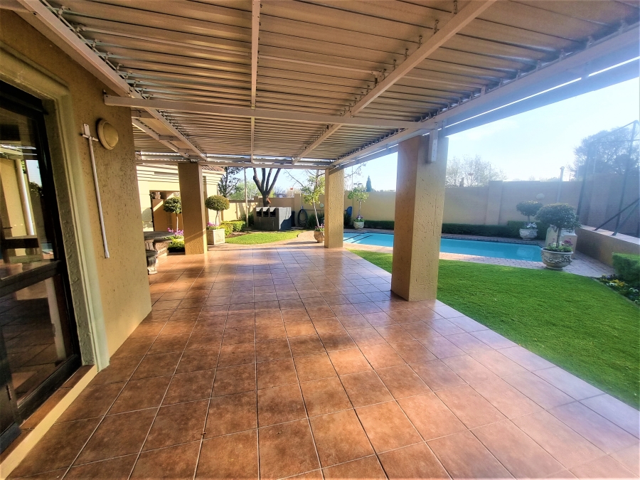 To Let 1 Bedroom Property for Rent in Sunninghill Gauteng