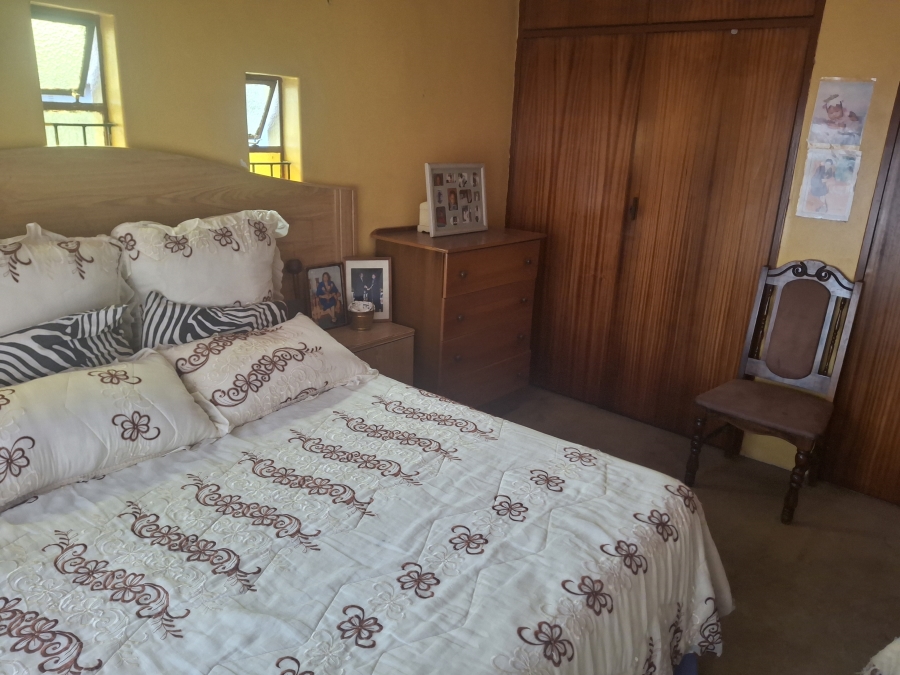 3 Bedroom Property for Sale in Mashimong Gauteng